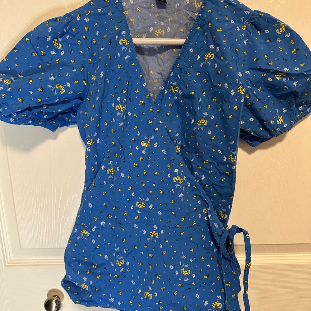 Ann Taylor Blue Floral Puff Sleeve Blouse